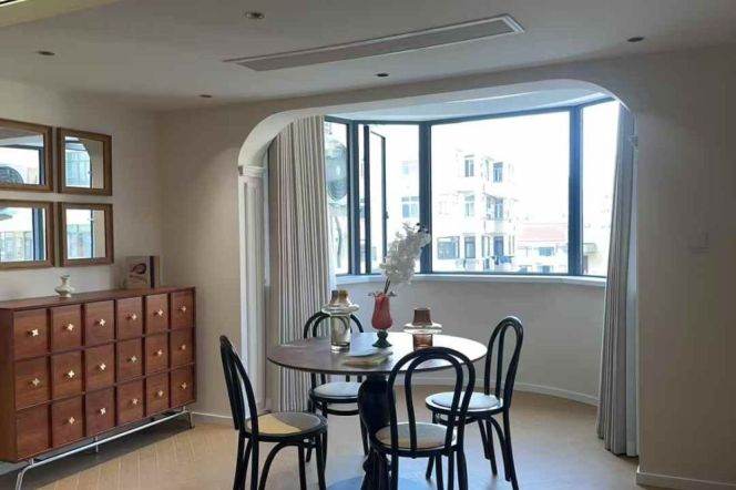 Dong'an rd/spacious 3br 2lr/bright room/elevator/130 sqm,@L4/7