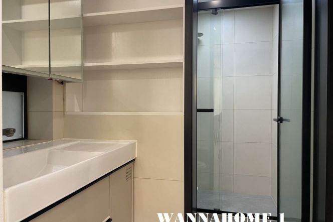 Spacious&Modern 2Bdrs 1Bath Apt+Jing An Temple+L14 Wu Ding Rd