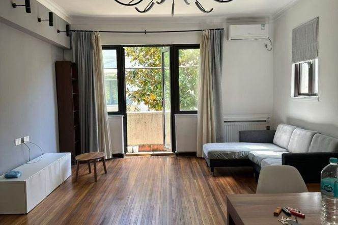 West Jianguo Road 1br with Balcony，Green view
