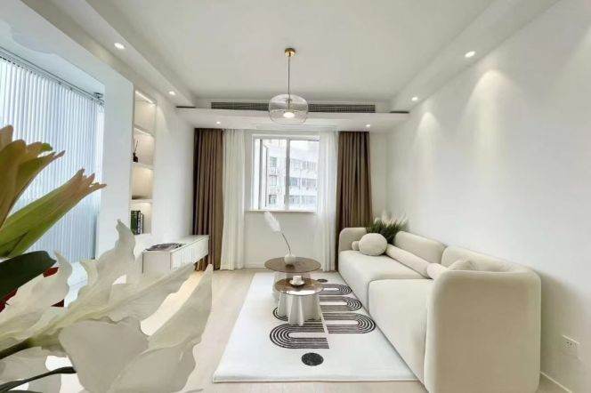 jing'an temple elevator 2BR/big living room@L2/7