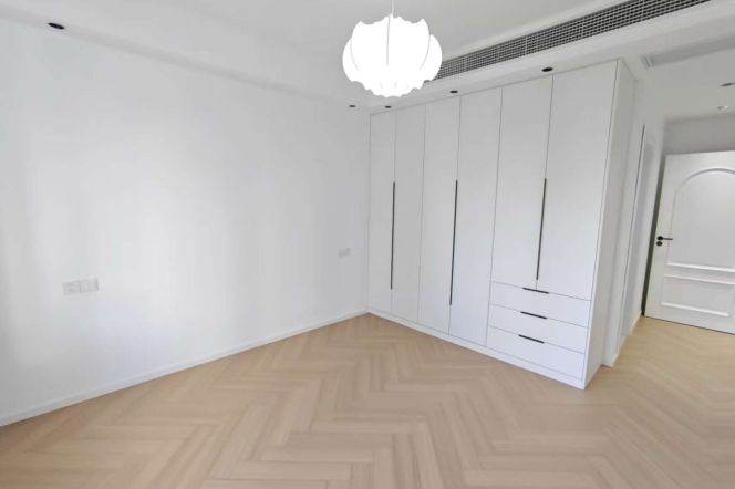 Brand new Elevator L10/15 GuBei