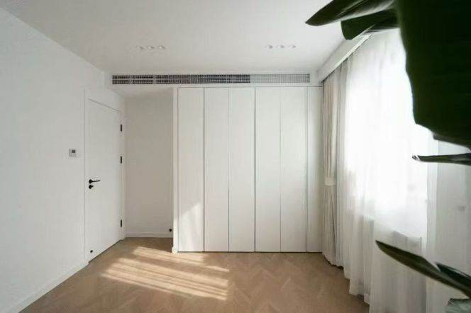 Xikang rd/Aomen rd wall heating 2+1br/2lv/2bt apt wt balcony; L135