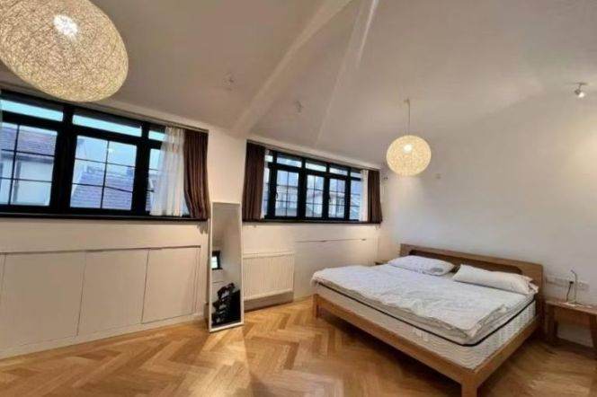 Nice balcony 2Brs/2Lrs/2Bts apt nr Jiaotong university,M10/11