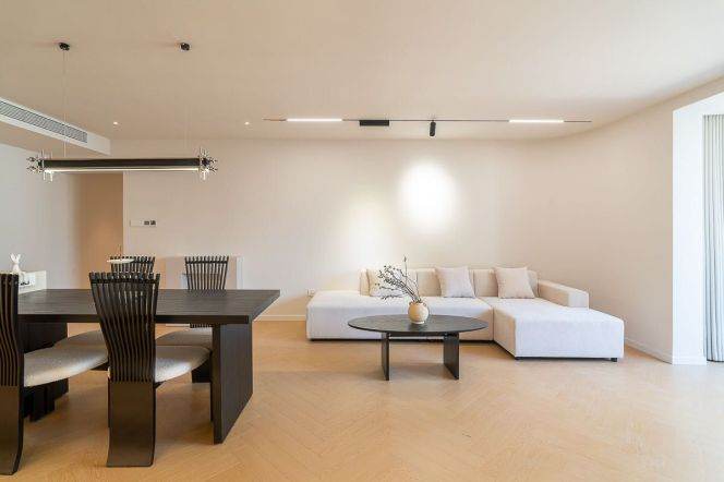 West nanjing rd 3br2bath160sqm