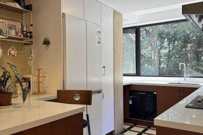 Spacious&Modern 3Br-2bathr + Yard + Good compound | New renovation | Hongqiao rd & Xujiahui CBD
