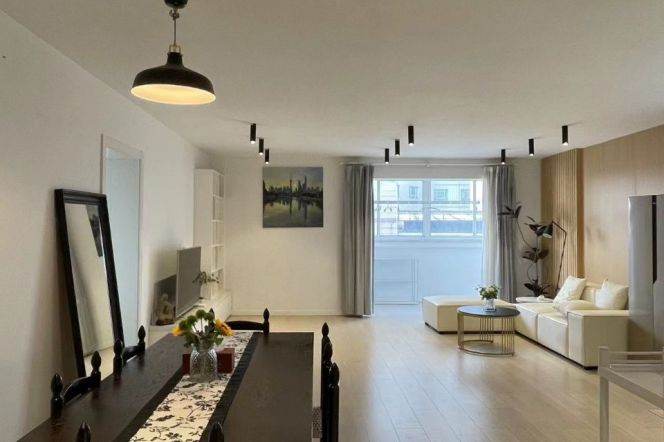 3BR 2BTH w/ Floor Heating nr JiangSu Road M2/11