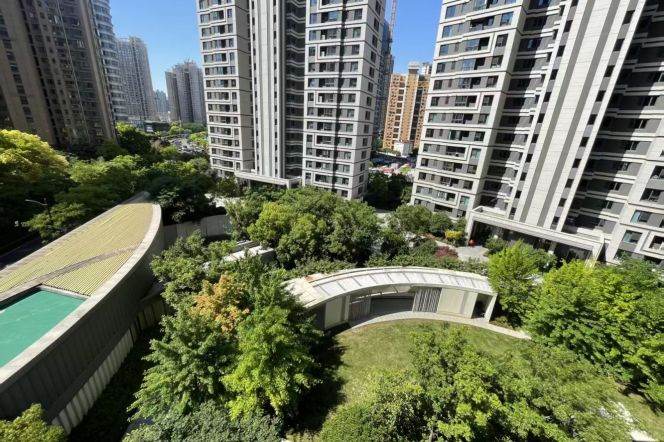 Modern 4brs with floor heating and balcony belong to north Bundside
