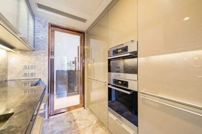 modern big 2brs floor heating open balcony nice river view beside Huang pu river 