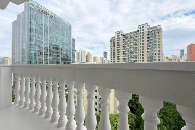 Haifang/North Shanxi rd floor heating 2brs/2lr/2ba apt with balcony;L7