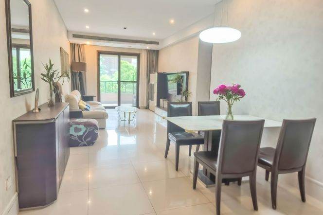 Superior Terrace 2br/2bt Flat close to Jiashan Road