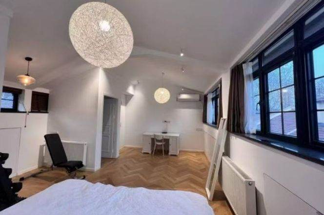 Nice balcony 2Brs/2Lrs/2Bts apt nr Jiaotong university,M10/11