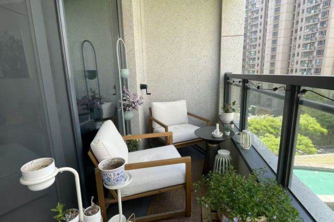 Modern 4brs with floor heating and balcony belong to north Bundside