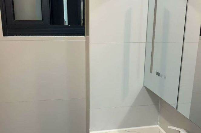 jing'an temple elevator 1BR/big living room@L2/7