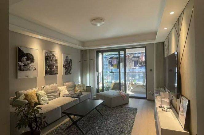 Modern 4brs with floor heating and balcony belong to north Bundside
