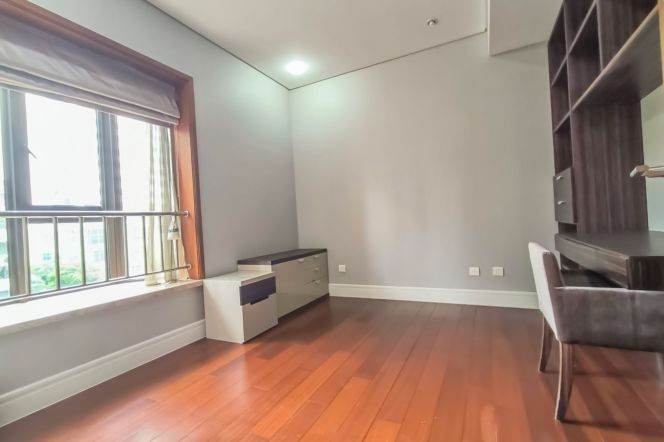 Superior Terrace 2br/2bt Flat close to Jiashan Road