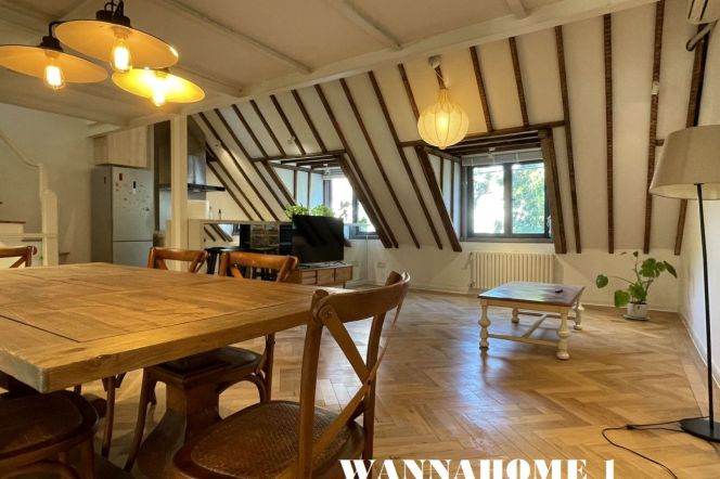 Spacious&Modern&Bright 2Bdrs 2Baths Apt+High Ceiling+4F Walk Up+Great View/IAPM