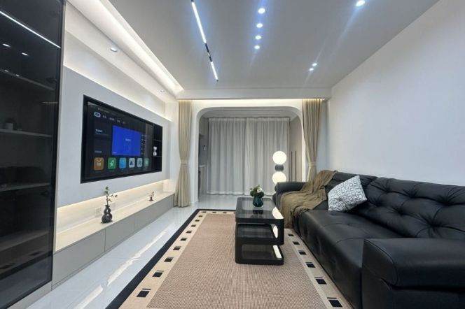 Elevator 3Brs apt L15 GuBei area