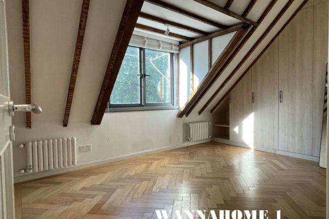 Spacious&Modern&Bright 2Bdrs 2Baths Apt+High Ceiling+4F Walk Up+Great View/IAPM