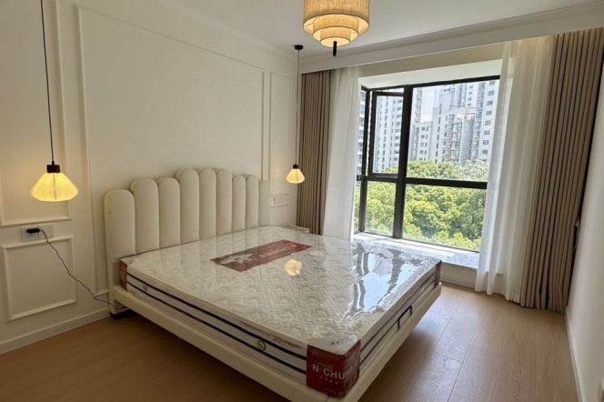 zhenping rd elevator 2BR/big living room@L3/4/7