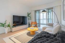 Modern 3brs with floor heating and balcony in Pudong 