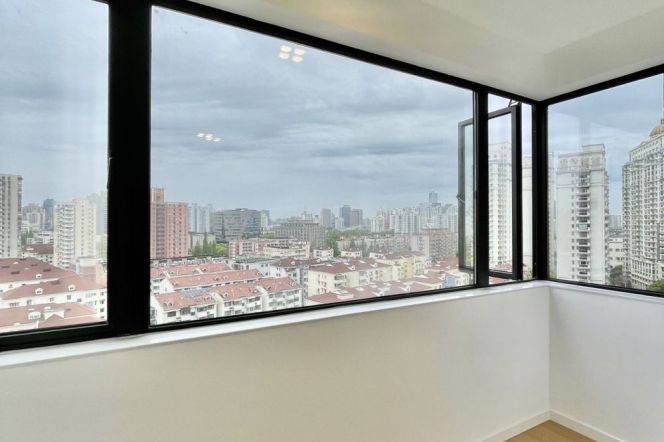 Good view/modern 2br 2lr+Study/bright room/central AC,Zhongshan park@L2/3/4