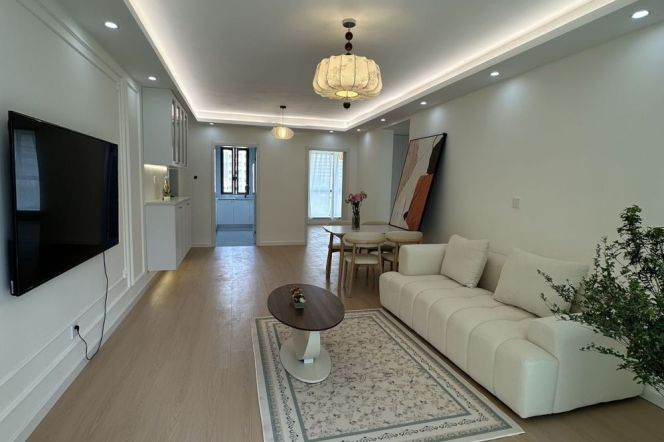 zhenping rd elevator 2BR/big living room@L3/4/7