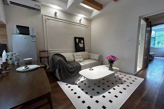 Spacious 1Br/1Lr/1Bt apt nr Jiaotong university,M3/4/10/11
