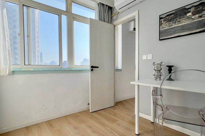 West Nanjing rd/modern 2br 2lr/bright room/high floor/big living room@L12/13/2