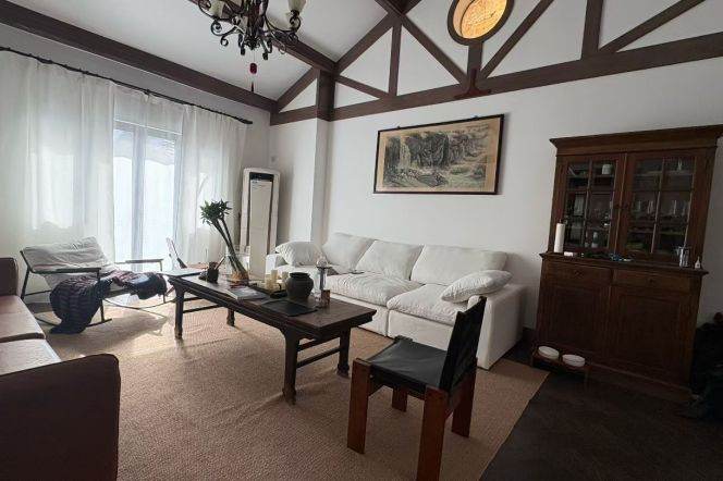 4.5 meters High-ceiling 1br @Iapm,Line 1/10/12 South Shanxi Road St.