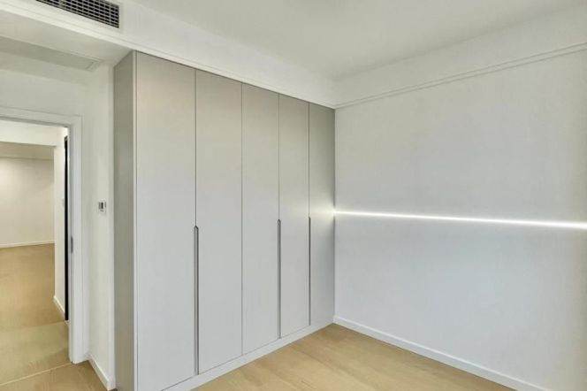 Modern 2Bdrs Apt+Wall Heating+central AC+Oven@Zhongshan Park