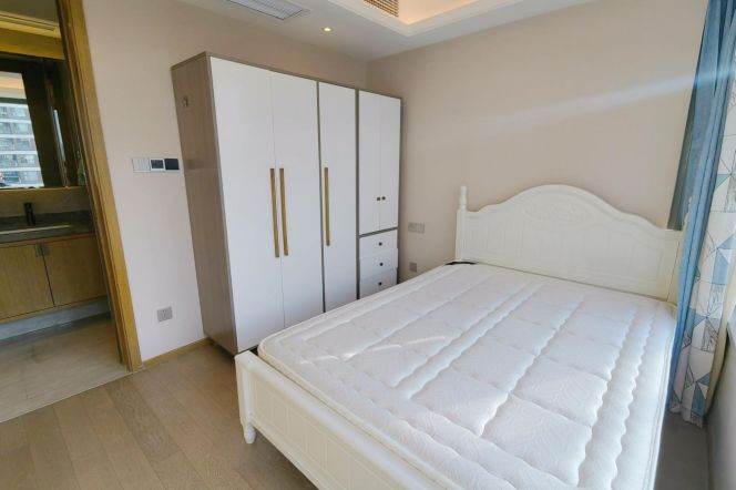 Nice compound 3 br with floor heating easy to HuiLi School & Wellington shanghai,L 6/8/11