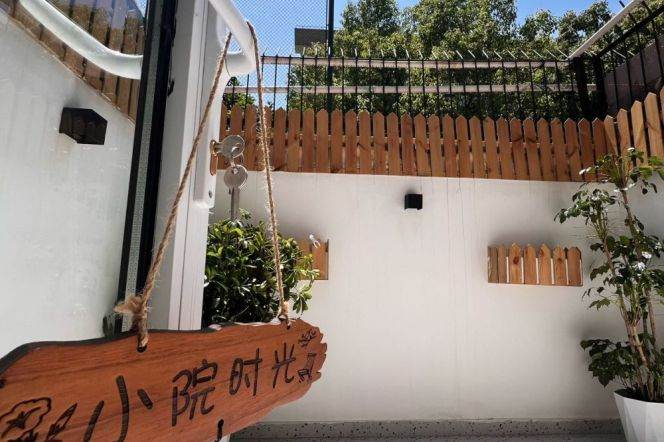 Cozy 1br apt,1bth,with private yard,close to Songyuan,Line 10