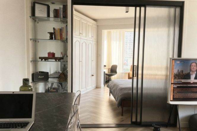 Da’an Garden -Quality Flat- Bright- Quiet room -Elevator- English Speaking Landlady - Jing’an