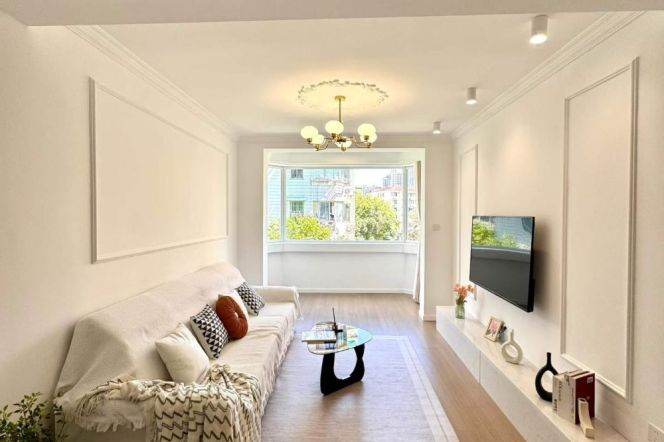  Homey 2br apt nr Jiashan Rd  Line 9&12