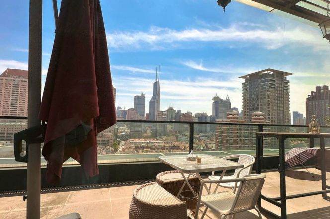 modern big 2brs big terrace nice river view modern furniture beside Su zhou river 34K
