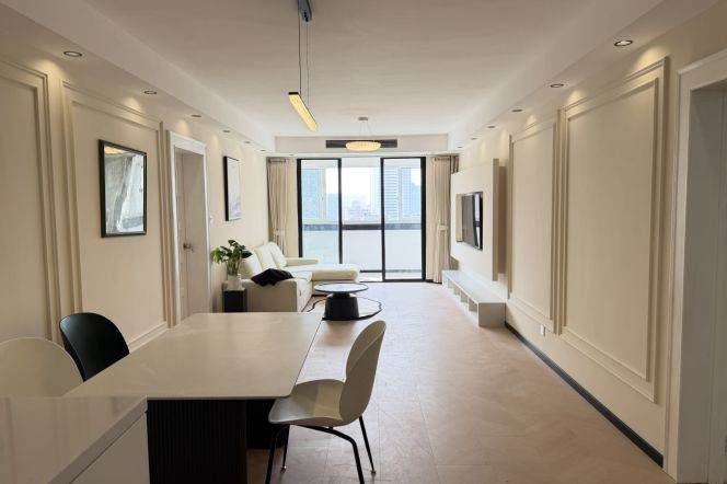 High-rise 2br/2bt Flat close to Jiashan Road metro