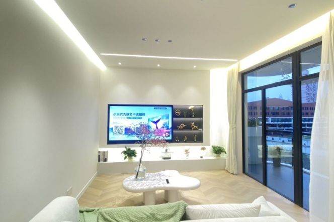 2 Brs, 2 Baths with Open Balcony/Central ac, 140 sqm @ Jiangning metro L13