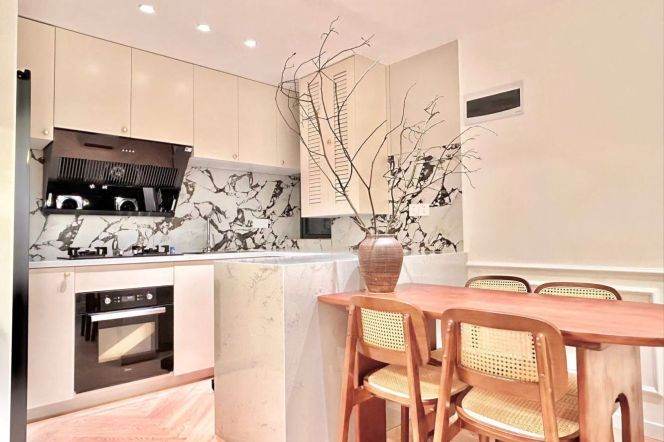 3br hongqiao rd station