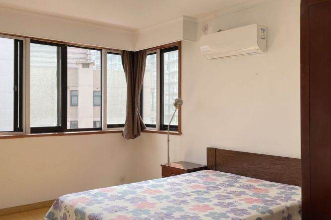 Valuable/Spacious 3BR+2BA NR Zhongshan Park from direct landlord 12.8K 