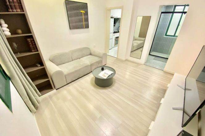 changshou rd. 1bed elevator