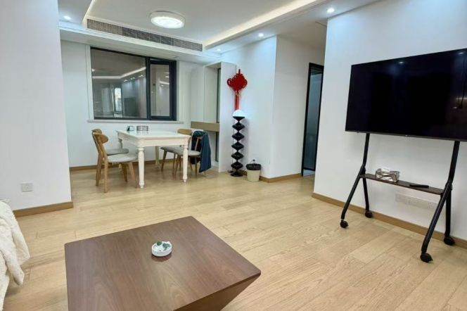 Cozy 3br with Floor Heating,0 Distance @Xujiahui St.