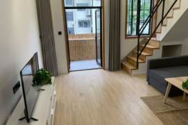 Nice balcony 1Br/1Lr/1Bt apt nr Changshu rd,M1/7/10