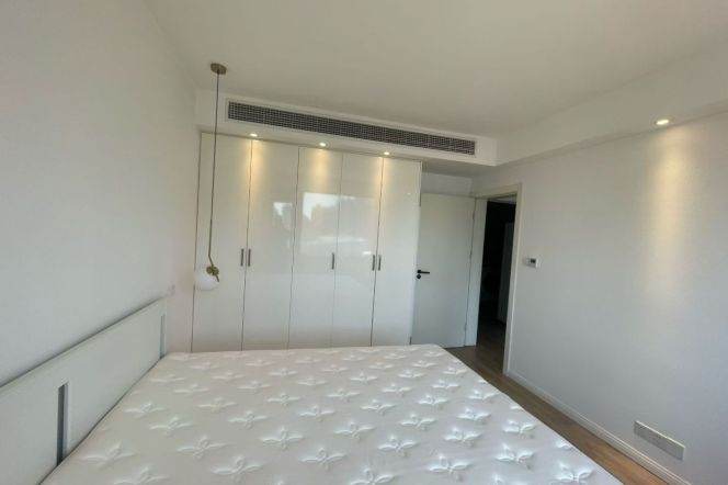 Furnished 1Br w. big Balcony Wall heating@Shaoxing Park 