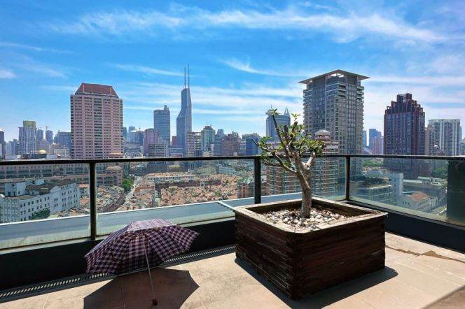 modern big 2brs big terrace nice river view modern furniture beside Su zhou river 34K