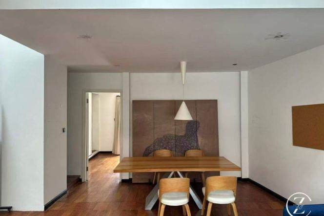 High ceiling 3BR 2Baths Shanxi(s) Rd 17k