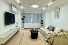 Elevator 2br-Jiangning Road - 8 minutes to Line 7 - Changping Road