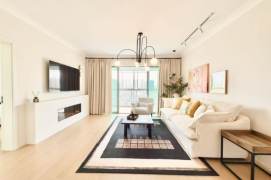 3 Brs with Balcony/Floor heating/Dish washer, 130 sqm, Brand-new Dec @ Yaohong metro L15