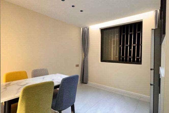 Zhenbei No.2 Community — Designer 1BR with Private Garden — 7800 RMB