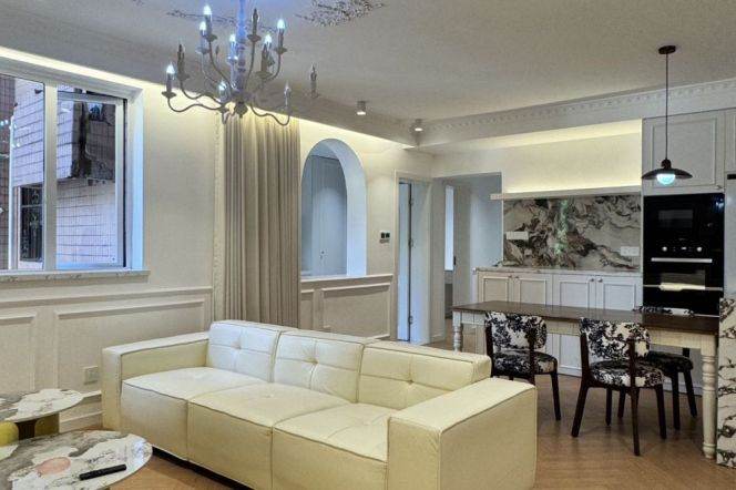 Spacious 1+1br + open balcony | West Nanjing rd Mt L2/12/13 | 15.9K
