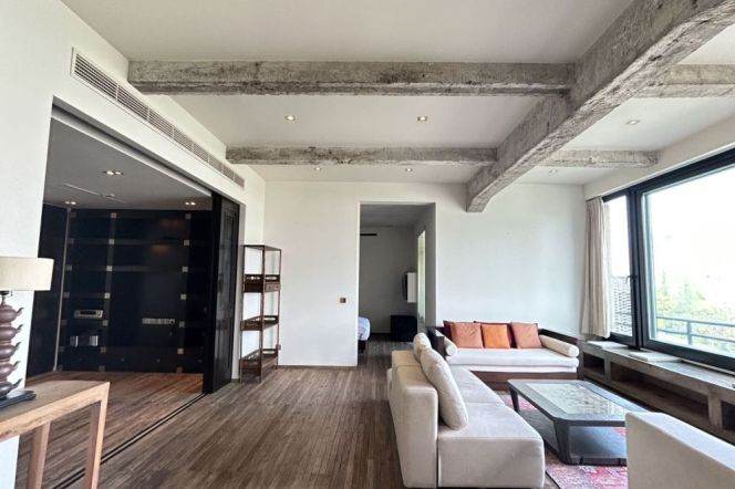Embankment Building — Iconic Waterfront Estate — 45,000 RMB